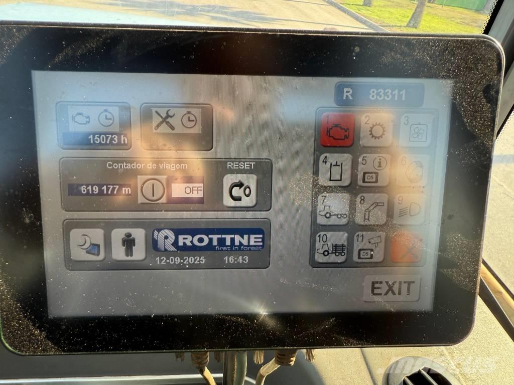Rottne F15D Lesné traktory