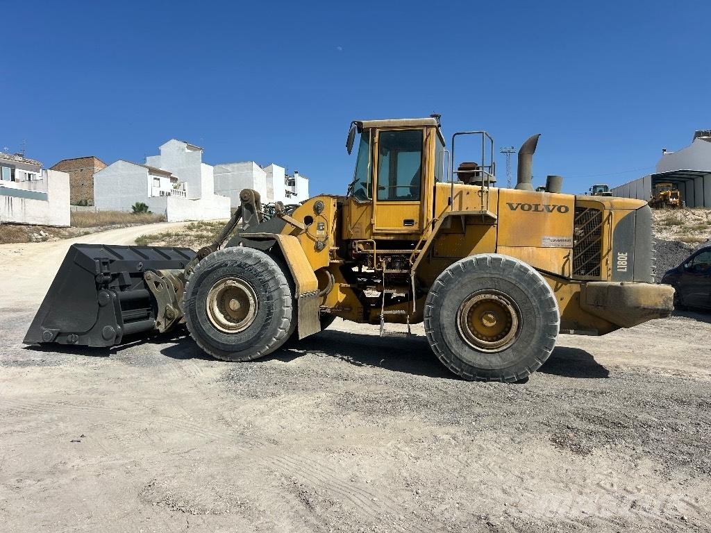 Volvo L 180 E Kolesové nakladače