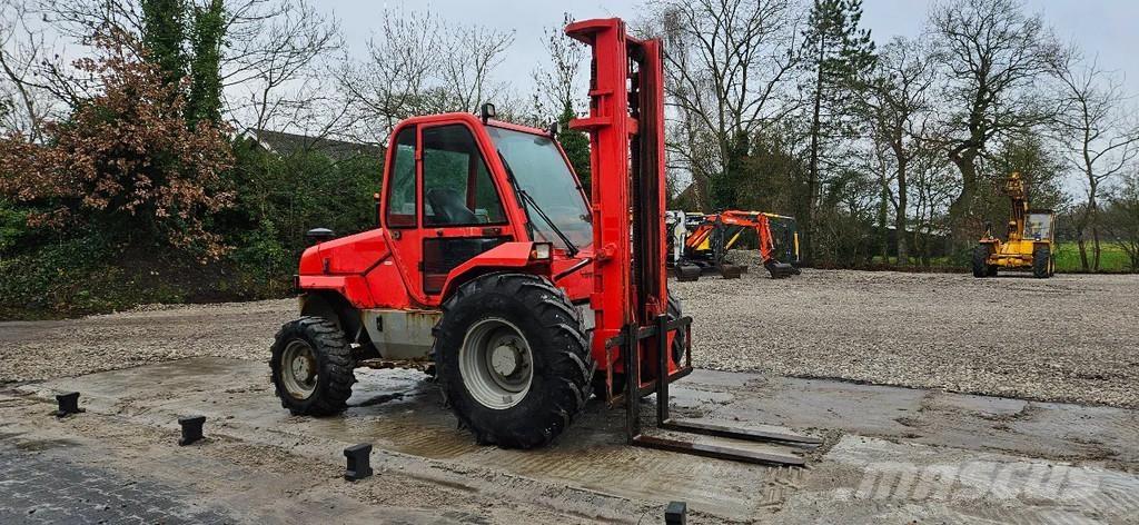 Manitou M26-4 t Terénne vysokozdvižné vozíky