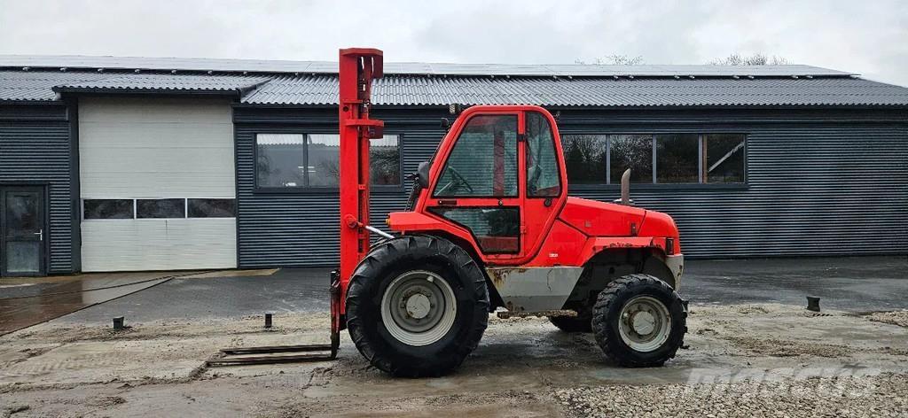 Manitou M26-4 t Terénne vysokozdvižné vozíky