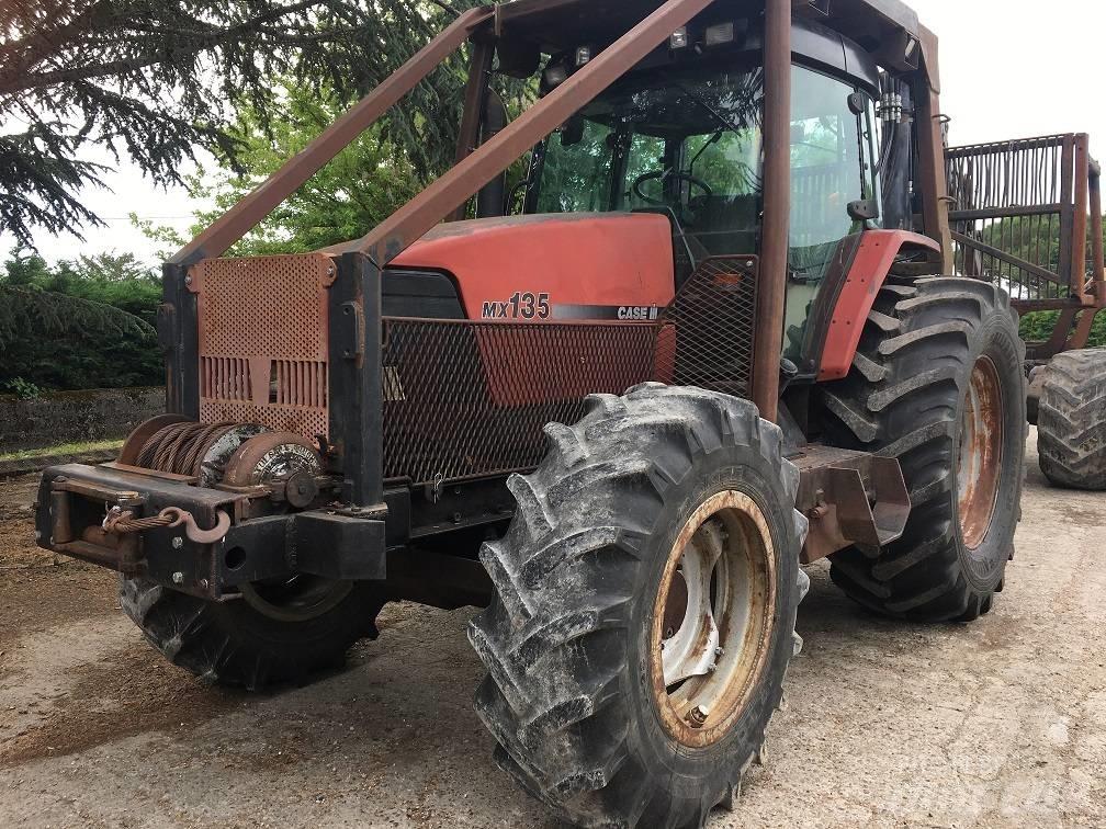 CASE MX 135 Lesné traktory