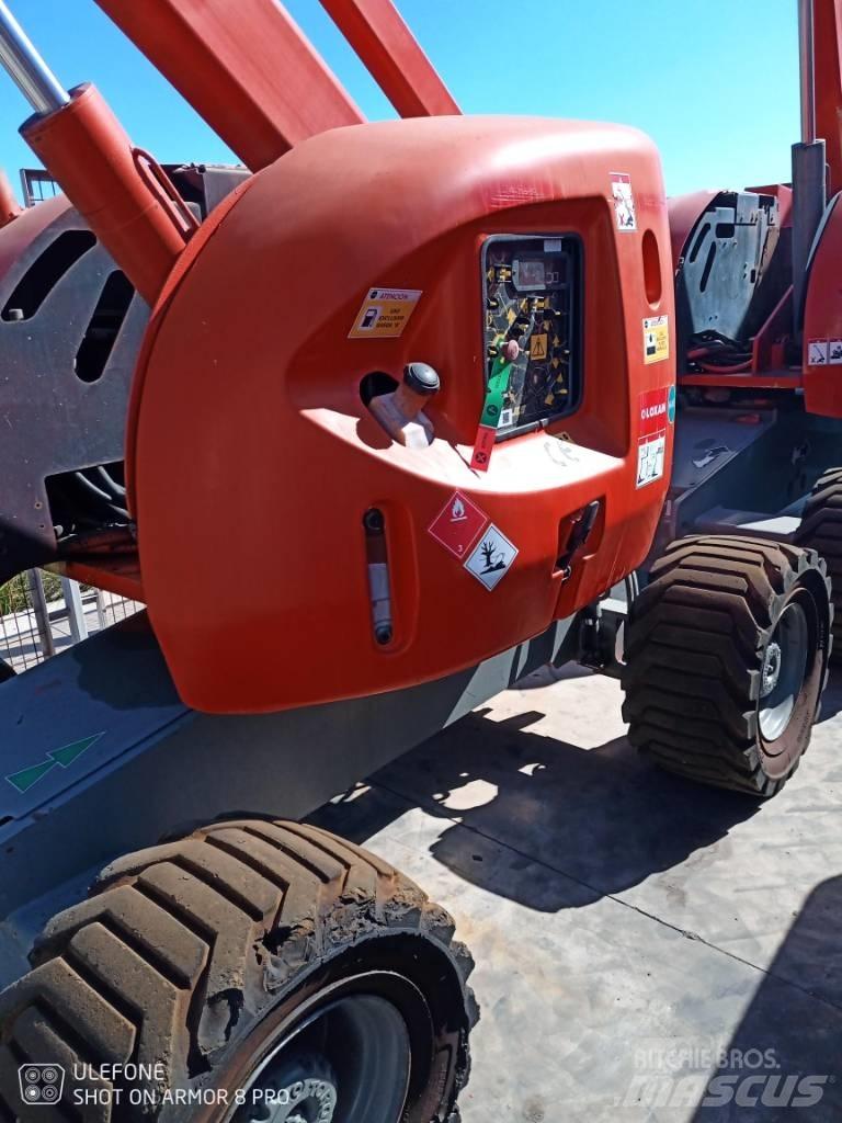 JLG 450 AJ II Kĺbové plošiny