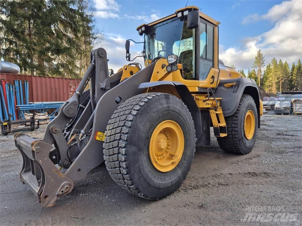 Volvo L110H Kolesové nakladače