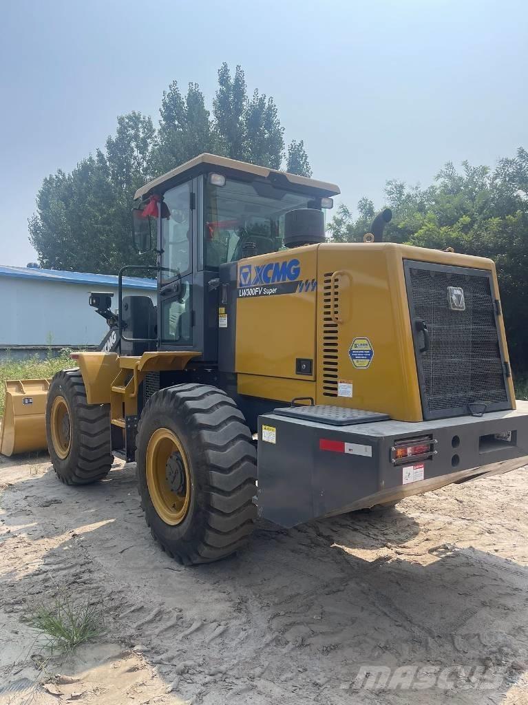 XCMG LW 300 FV Kolesové nakladače