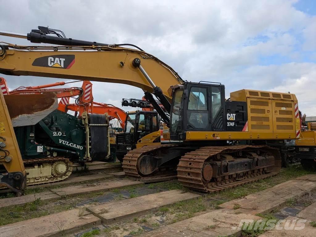 CAT 374F Pásové rýpadlá