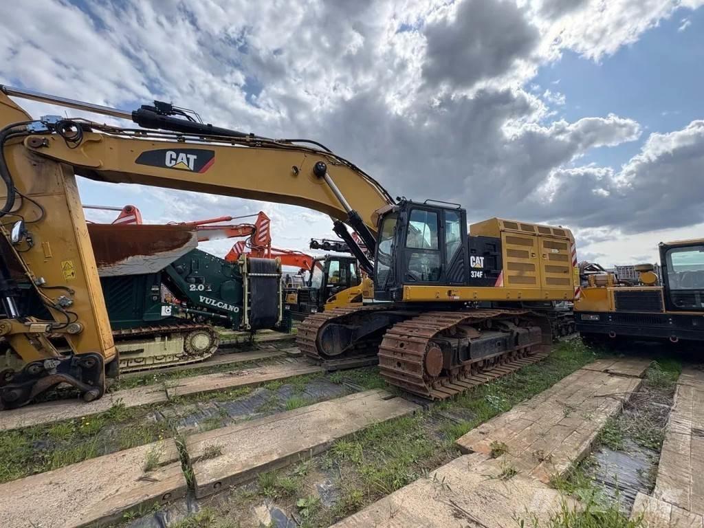 CAT 374F Pásové rýpadlá