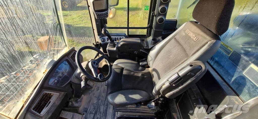 Hyundai HL 965 Kolesové nakladače