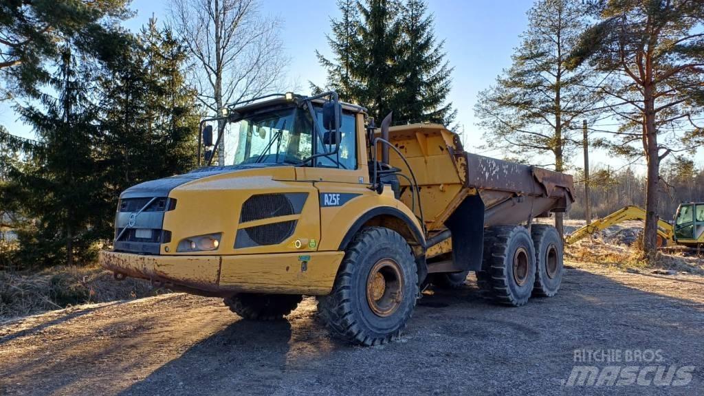 Volvo A 25 F Kĺbové nákladné autá