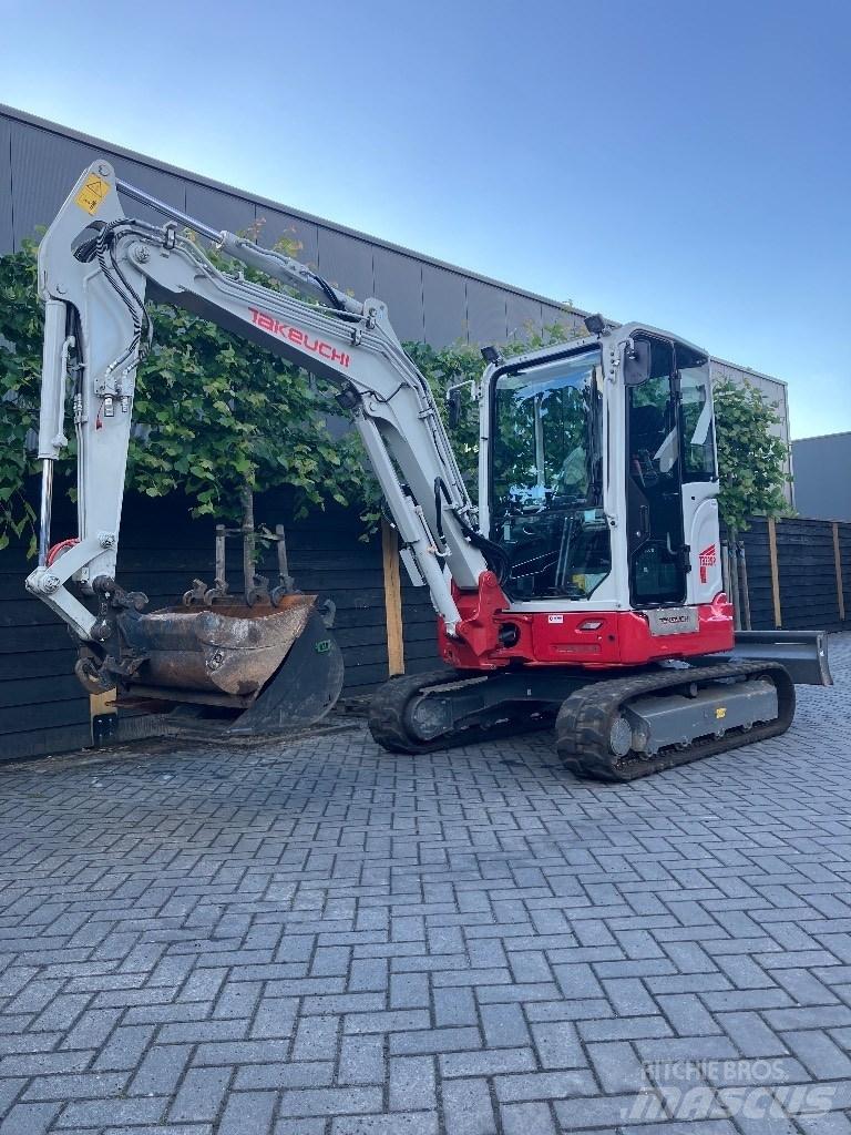 Takeuchi TB 335 R Mini rýpadlá < 7t
