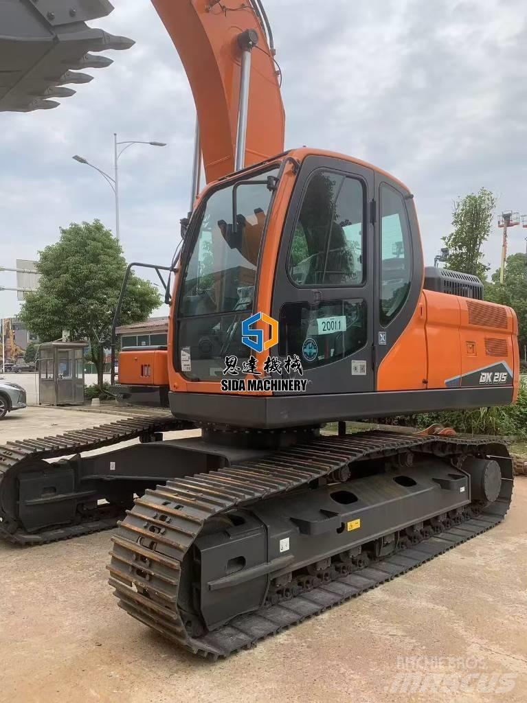 Develon DX 215 Midi rýpadlá 7 t - 12 t