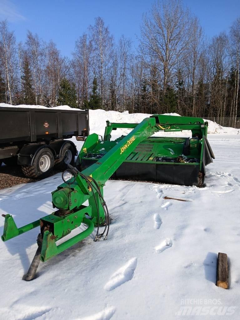 John Deere 735 Žací stroj-kondicionér