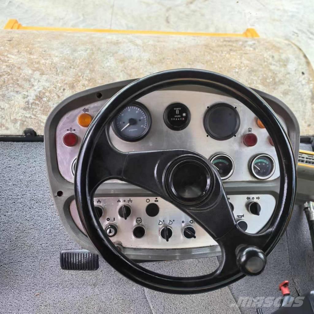 XCMG XS 223 J Ťahačové valce