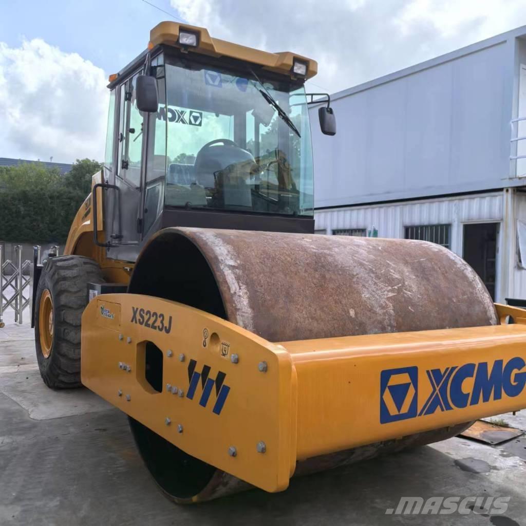 XCMG XS 223 J Ťahačové valce