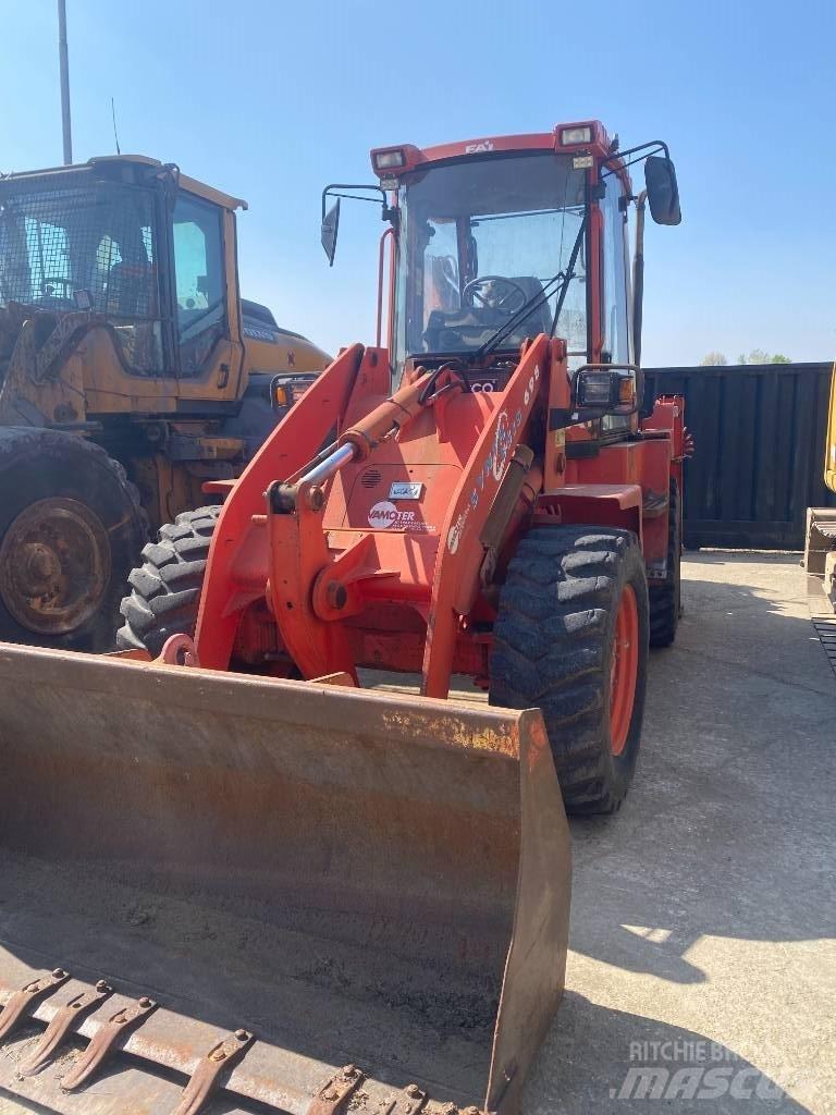 Fai KOMATSU 698 Rýpadlo-nakladače