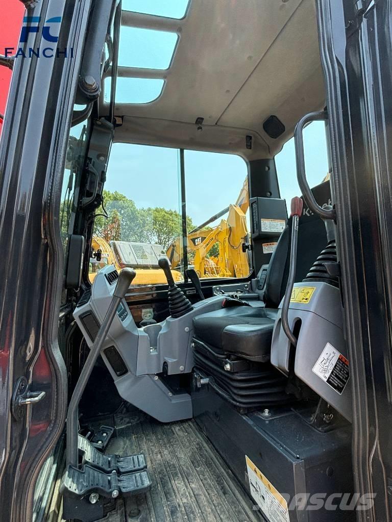 Kubota 163 Pásové rýpadlá