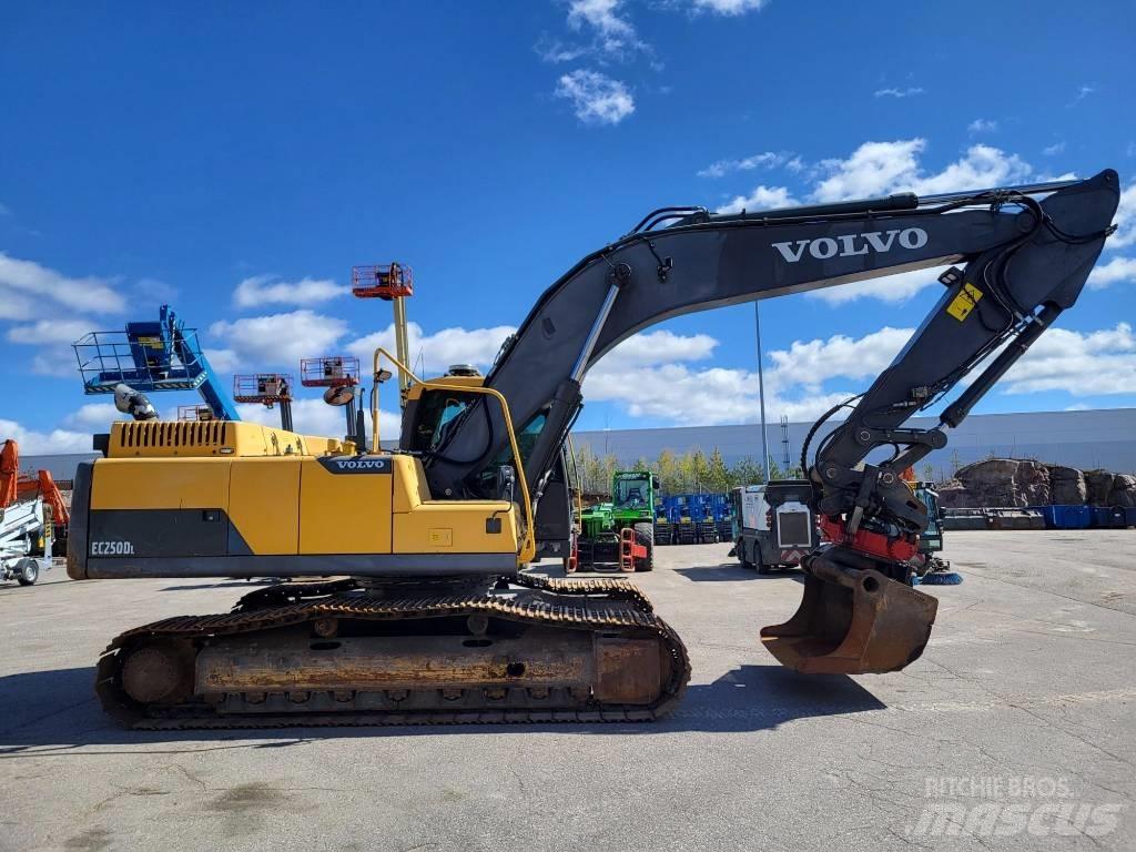 Volvo EC 250 D L Pásové rýpadlá