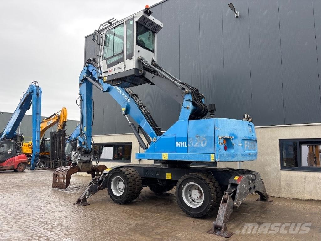 Fuchs MHL 320 D Stroje pre manipuláciu s odpadom
