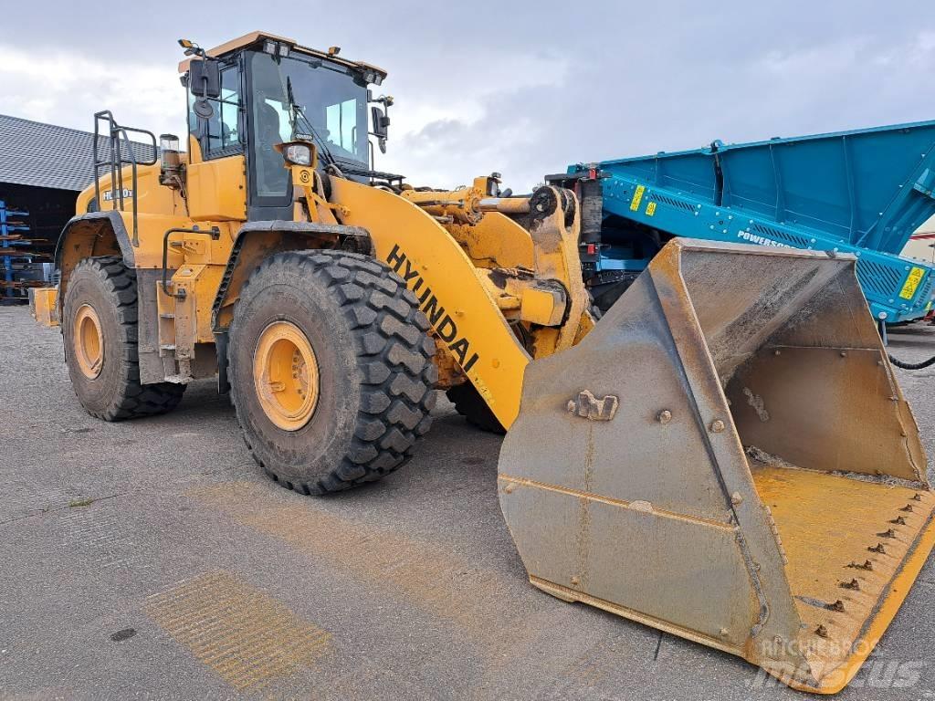 Hyundai HL980XT Kolesové nakladače