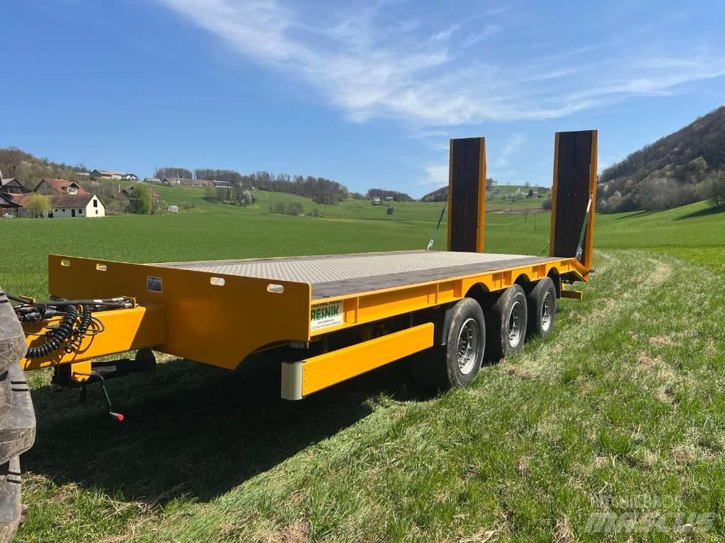 Schmitz AWF 24 Nízko rámové nákladné automobily