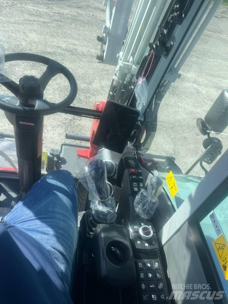 Takeuchi TB 370 W Kolesové rýpadlá