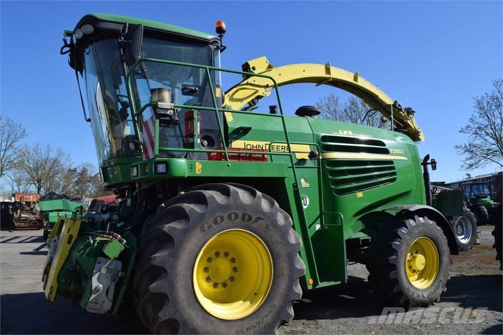 John Deere 7250 i Samochodné kosačky
