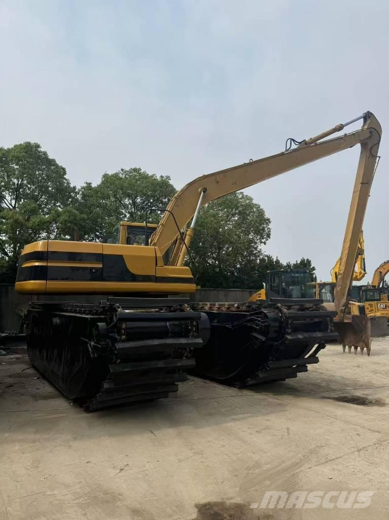 CAT 320 B Obojživelná rýpadlá