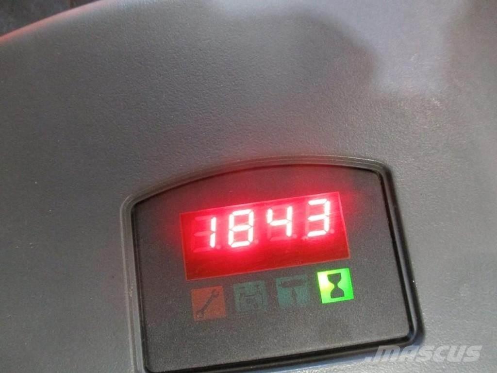 BT SPE120 XRD Nízkozdvižný vozík s plošinou