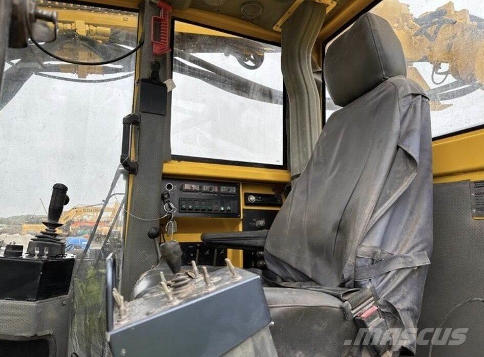 Atlas Copco ROC F6 Povrchové vrtné súpravy