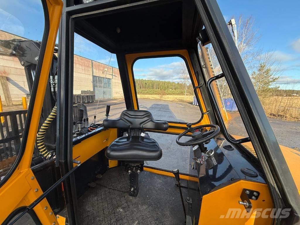  Kinetic 8x8 Lesné traktory