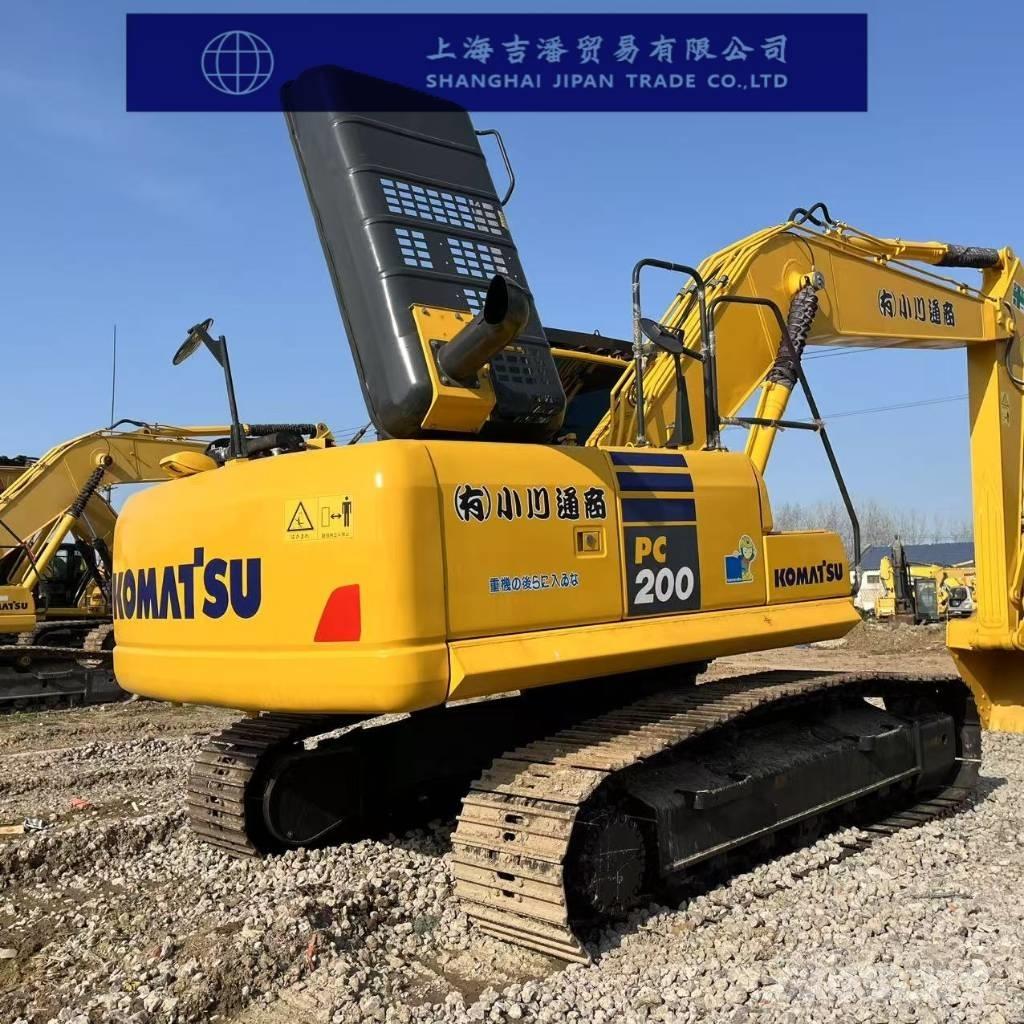 Komatsu PC 200-8 Pásové rýpadlá