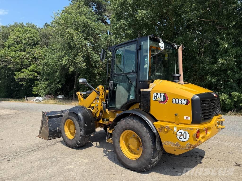 CAT 908 Kolesové nakladače