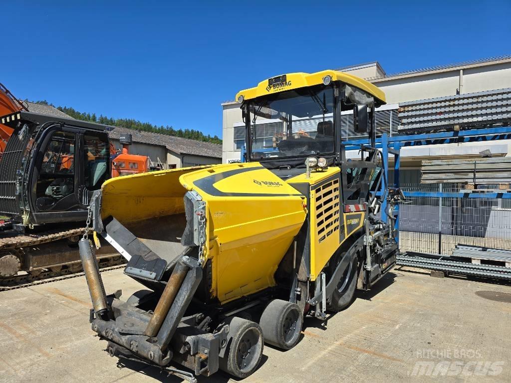 Bomag BF 300 P-2 Finišéry