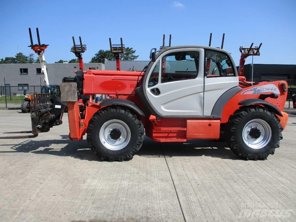 Manitou MT 1440 (157) Teleskopické manipulátory