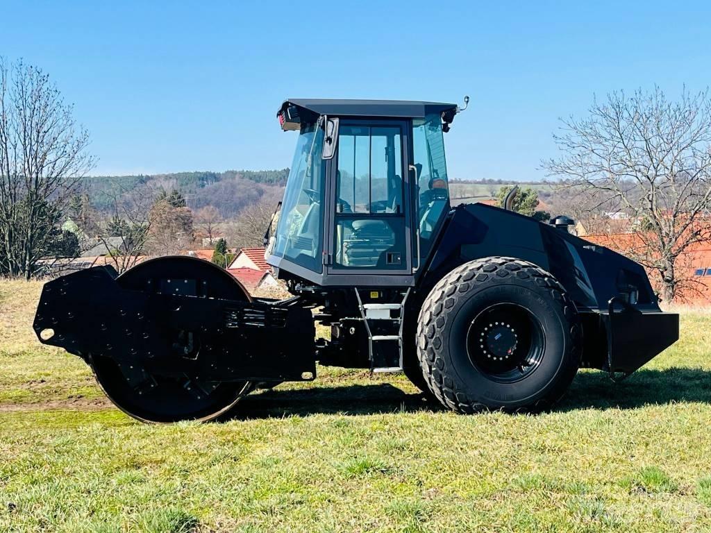Ammann ARS 110 Ťahačové valce
