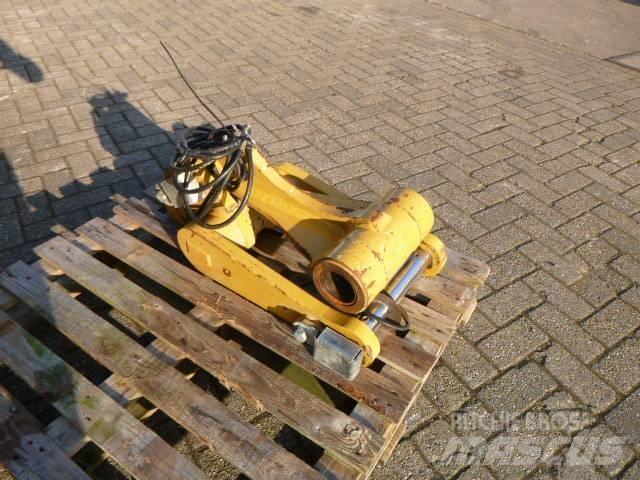 CAT M318/M320/M322 Výložníky a lyžice