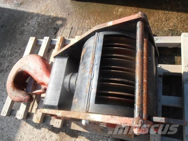 Hitachi Hookblock Ďalšie komponenty