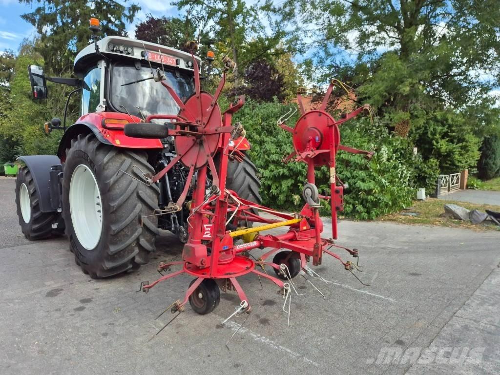 Lely Lotus 600 Obracače a zhrabovače sena
