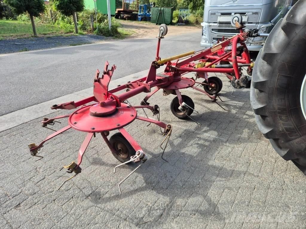 Lely Lotus 600 Obracače a zhrabovače sena