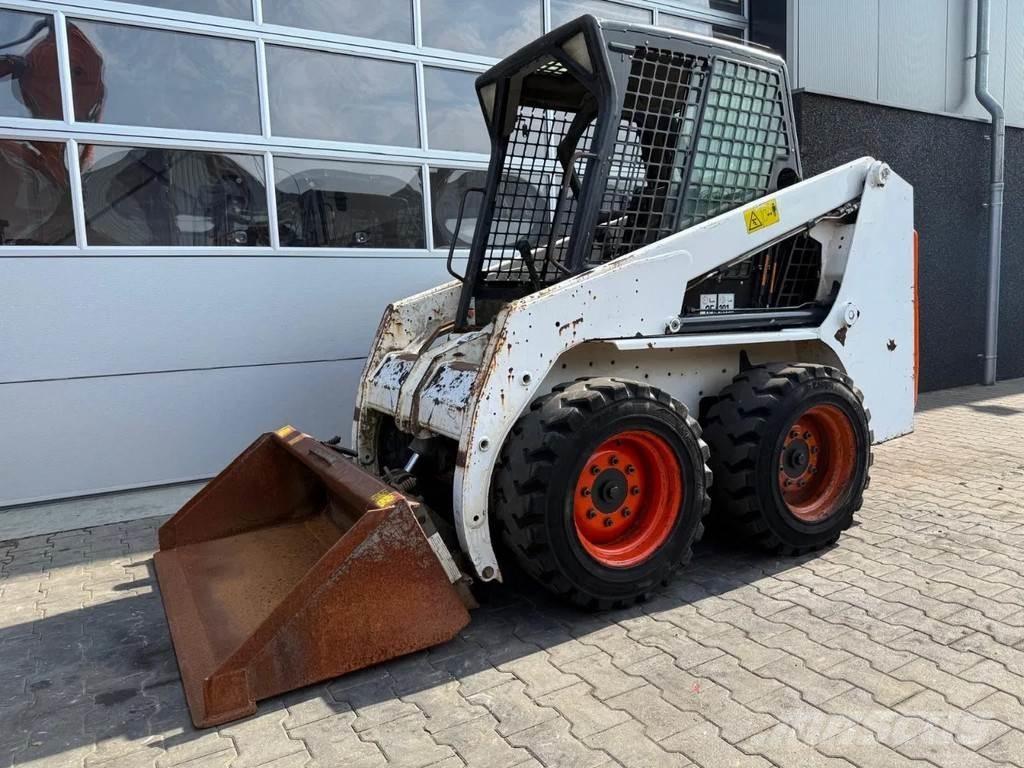 Bobcat S130 Šmykom riadené nakladače