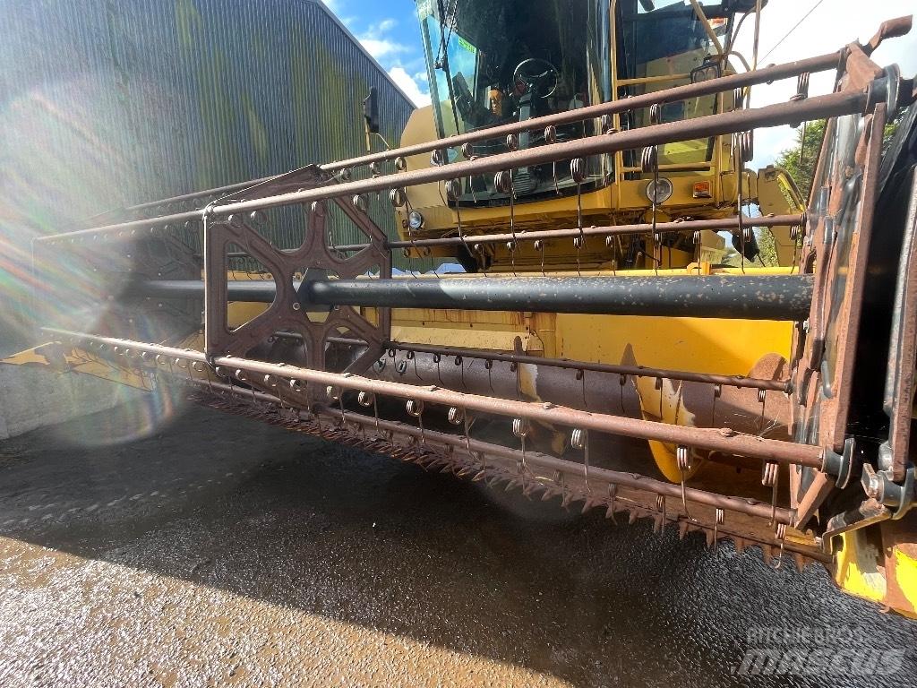New Holland t56 T56h Kombinované zberacie stroje