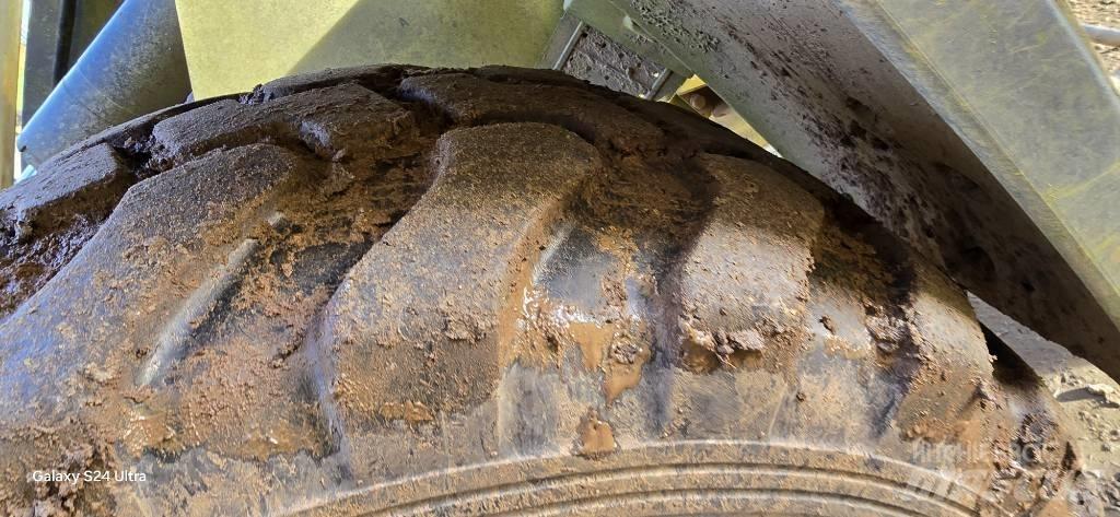 Terex TL 100 Kolesové nakladače