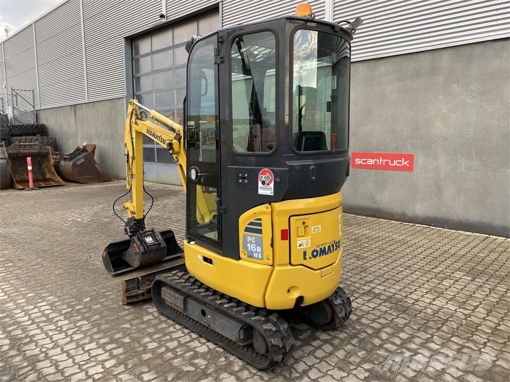 Komatsu PC16 Kolesové rýpadlá
