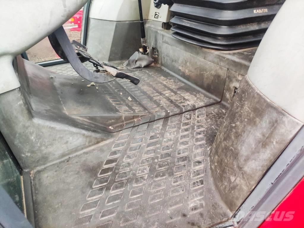 Massey Ferguson 4245 Traktory