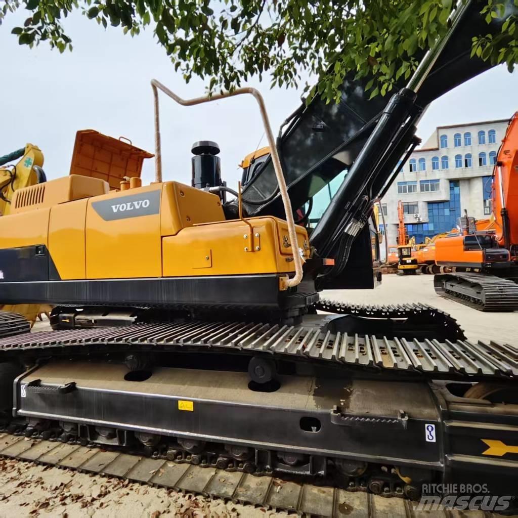 Volvo EC 380 D L Pásové rýpadlá