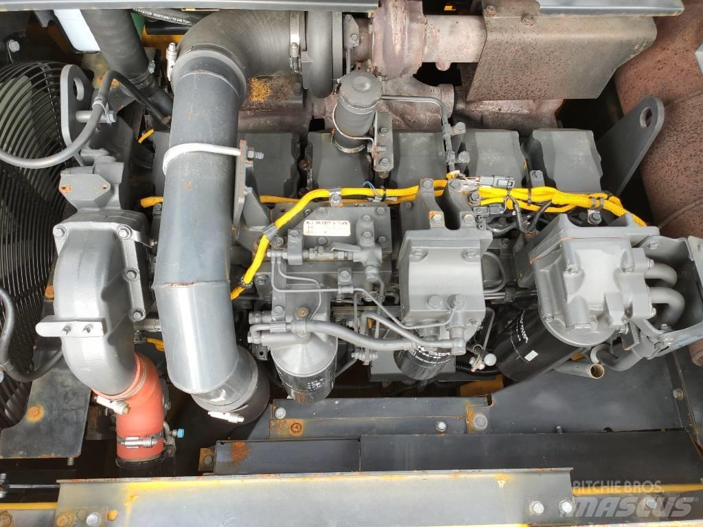 Komatsu PC450-8 Pásové rýpadlá