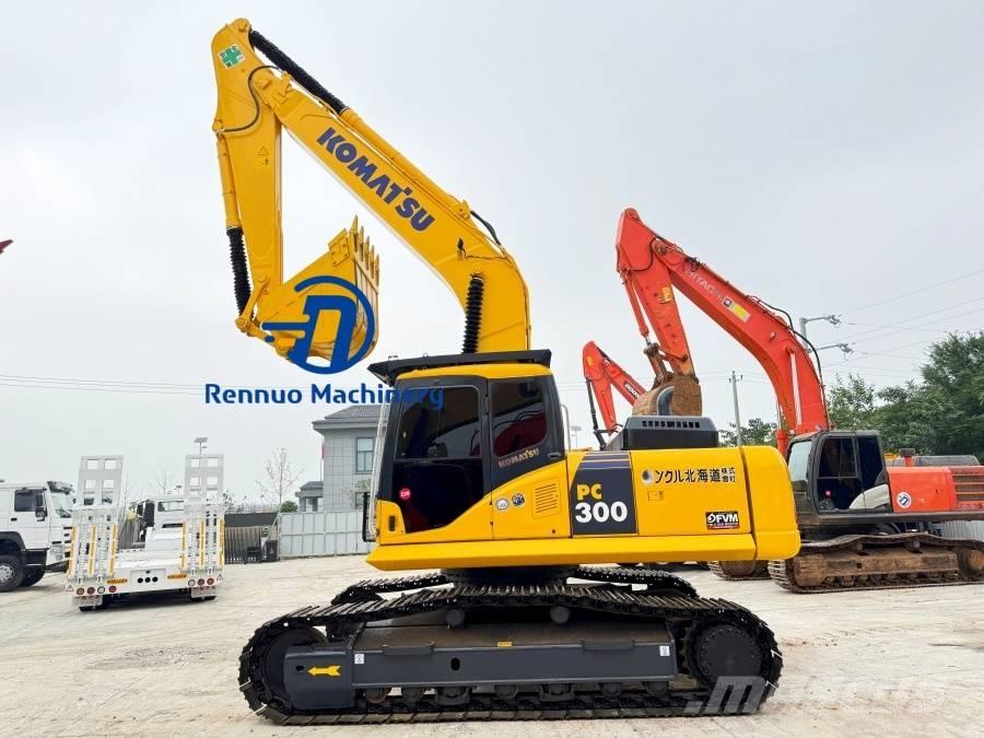 Komatsu PC 300 Pásové rýpadlá