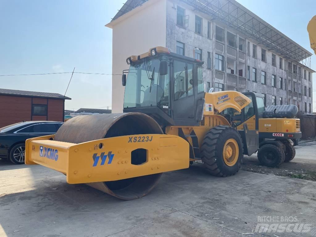 XCMG XS 223 J Ťahačové valce