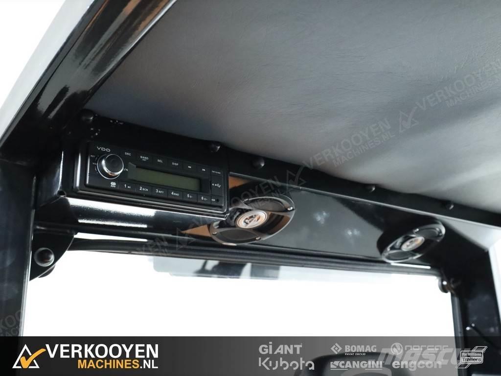 GiANT G3500 Kolesové nakladače