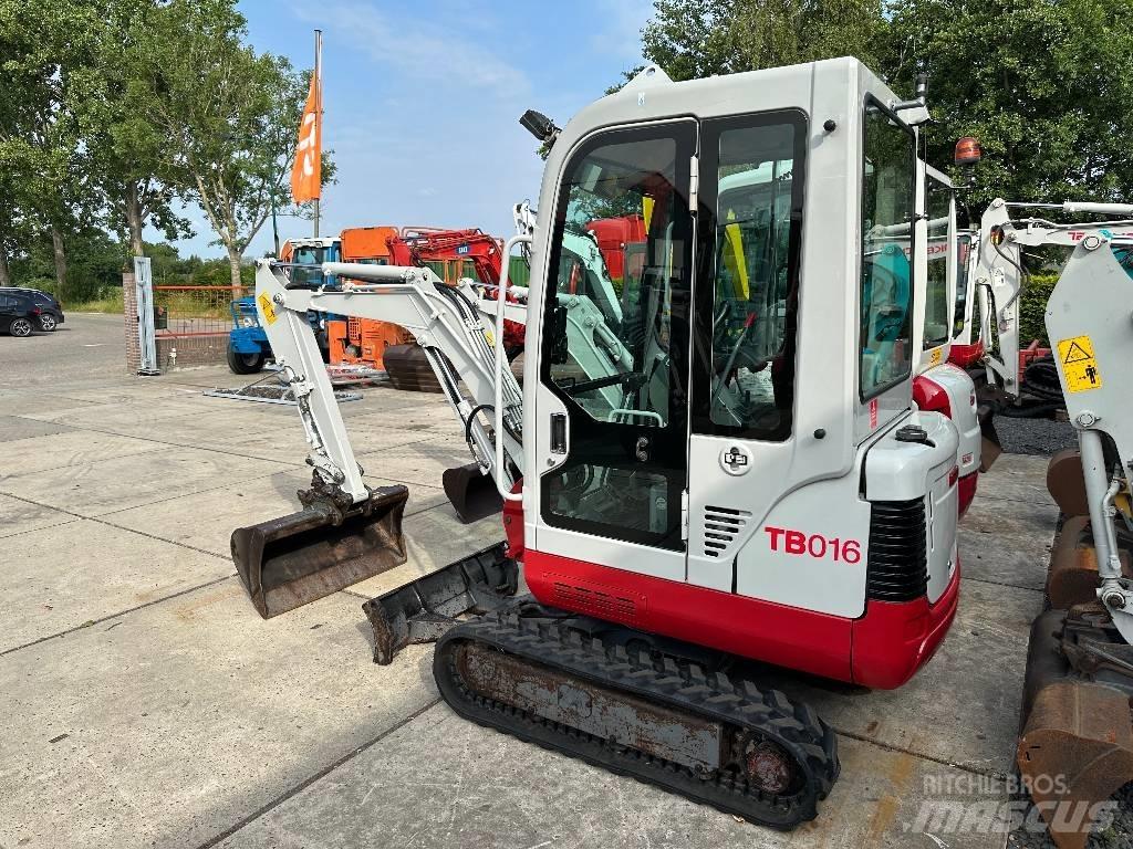 Takeuchi TB 016 R Mini rýpadlá < 7t