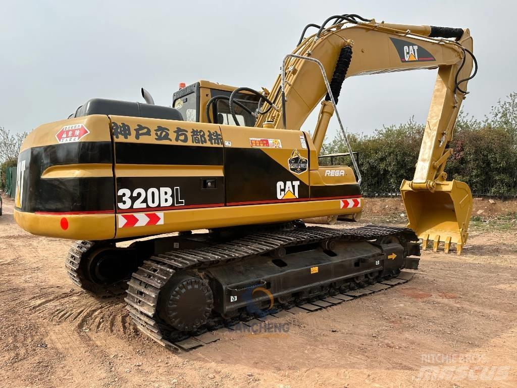 CAT 320 B L Pásové rýpadlá